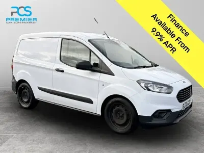 Usado Ford Transit Trend 100 HP (73 kW) 2020 Branco Van