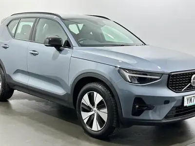 Usado Volvo XC40 Plus 211 CV (155 kW) 2023 Gris SUV