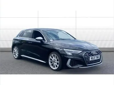 Usado Audi S3 Sportback Comfort 310 CV (228 kW) 2021 Negro Utilitario