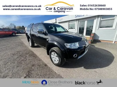 Second-hand Mitsubishi L200 175 CP (128 kW) 2013 Negru Pickup