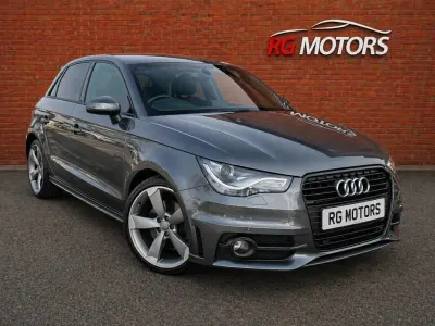 Usado Audi A1 Black Edition 141 HP (103 kW) 2014 Cinzento Citadino