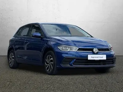 Used VW Polo Life 95 HP (69 kW) 2023 Blue Hatchback
