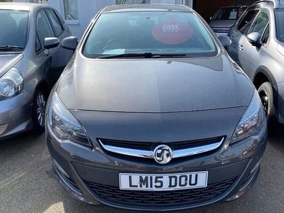 Used Vauxhall Astra Excite 100 HP (73 kW) 2015 Grey Hatchback