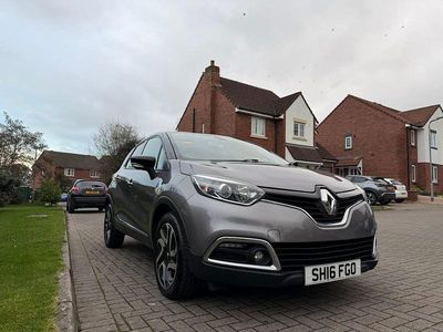 Grey Used 2016 Renault Captur Dynamique SUV | £5,250 (Fair price)