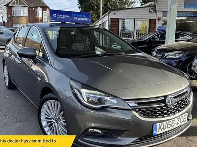 Used Vauxhall Astra Elite 160 HP (117 kW) 2016 Grey Hatchback