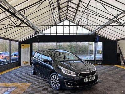 Black Used 2016 Kia Ceed Hatchback | £6,795 (Fair price)