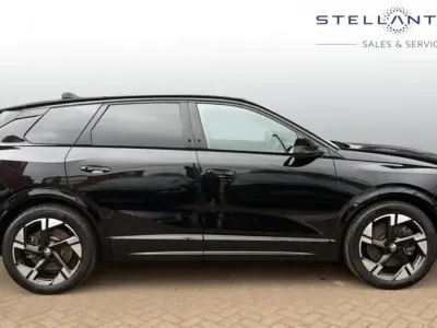 Second-hand Vauxhall Grandland Ultimate 154 kW (210 CP) 2024 Negru SUV