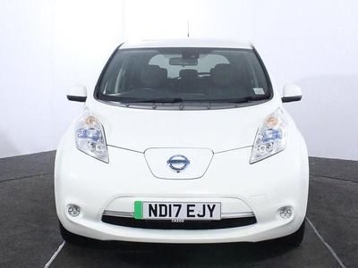 Begagnad Nissan Leaf Tekna 80 kW (109 HK) 2017 Halvkombi