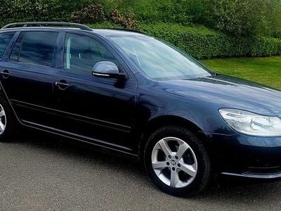 Used Skoda Octavia SE 105 HP (77 kW) 2012 Grey Estate