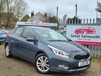 Used Kia Ceed 2015 Blue Hatchback