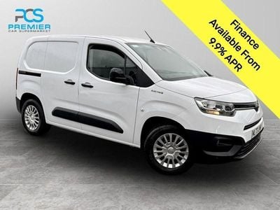 White Used 2023 Toyota Proace MPV | £11,500