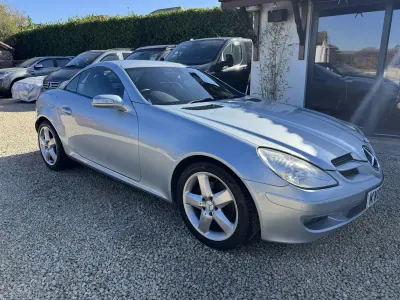 Käytetty Mercedes SLK280 231 HP (169 kW) 2007 Hopea Avoauto