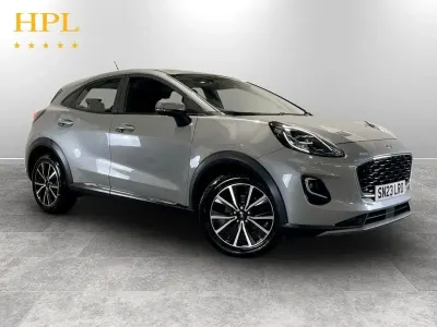 Usado Ford Puma Titanium 125 HP (91 kW) 2023 Prateado SUV