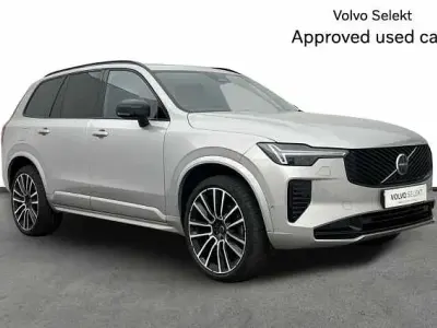 Usado Volvo XC90 Ultra 247 HP (181 kW) 2025 Prateado SUV