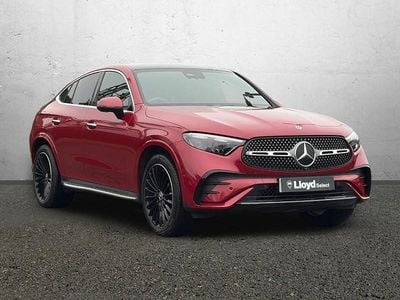 Begagnad Mercedes GLC300 AMG line 2023 Röd Sportkupé