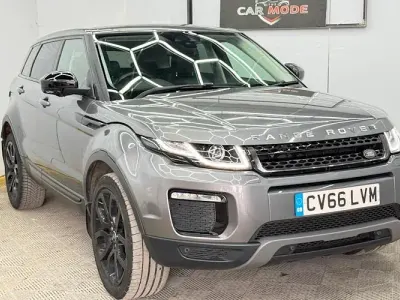 Used Land Rover Range Rover evoque SE 179 HP (131 kW) 2018 Hatchback