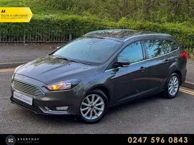 Używany Ford Focus Titanium 125 KM (91 kW) 2015 Szary Kombi
