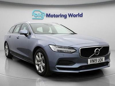 Used Volvo V90 Momentum 190 HP (139 kW) 2019 Blue Estate