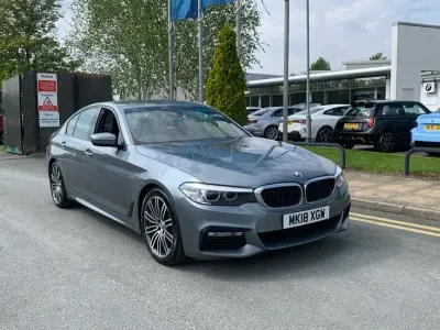 Begagnad BMW 520 M Sport 187 HK (137 kW) 2018 Blå