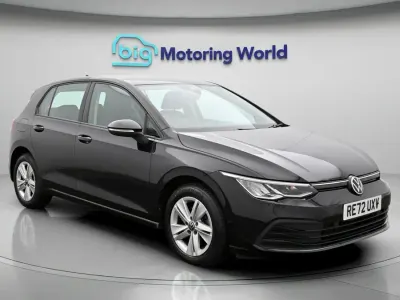 Second-hand VW Golf VIII S 2022 Negru Hatchback