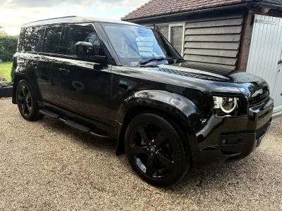 Used Land Rover Defender 250 HP (183 kW) 2024 Black SUV