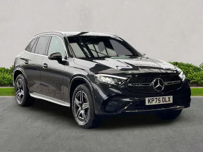 Begagnad Mercedes GLC300e AMG line 2025 Grå Kombi