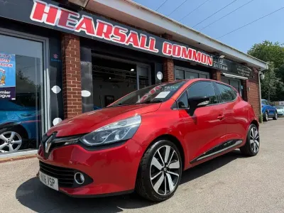 Used Renault Clio Dynamique 90 HP (66 kW) 2016 Red Hatchback