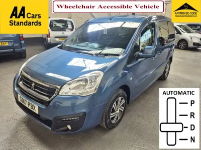 Used Peugeot Partner Allure 2017 Blue MPV