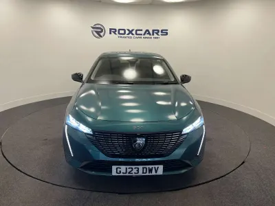 Used Peugeot 308 SW Allure Premium 130 HP (95 kW) 2023 Blue Estate