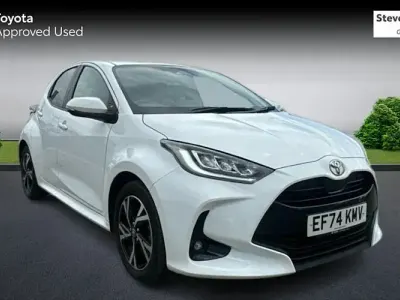 Used Toyota Yaris Design 116 HP (85 kW) 2024 White Hatchback
