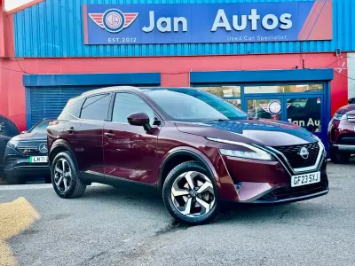 Used Nissan Qashqai N-Connecta 158 HP (116 kW) 2023 Red SUV