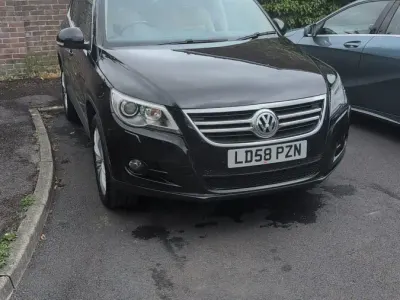 Usado VW Tiguan Sportline 140 HP (102 kW) 2008 Preto SUV
