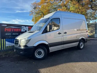 Używany Mercedes Sprinter 2018 Srebrny Van