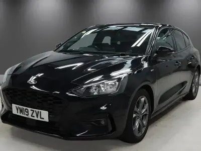 Gebraucht Ford Focus ST-Line 125 PS (91 kW) 2019 Schwarz Kleinwagen