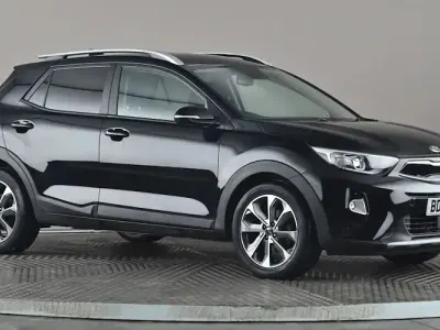 Usado Kia Stonic 120 CV (88 kW) 2020 Negro SUV
