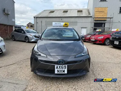 Used Toyota Prius 140 HP (102 kW) 2025 Blue Hatchback