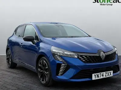 Used Renault Clio Techno 143 HP (105 kW) 2025 Blue Hatchback
