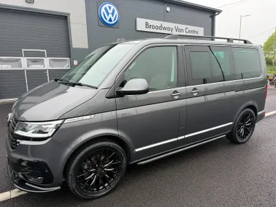 Used VW Caravelle Executive 150 HP (110 kW) 2020 Grey Van