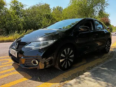 Used Honda Civic SE Plus 140 HP (102 kW) 2015 Black Hatchback