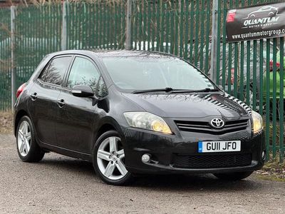 Used Toyota Auris SR 132 HP (97 kW) 2011 Black Hatchback