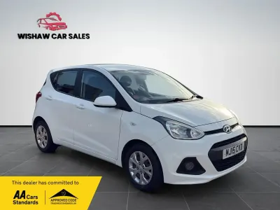 Used Hyundai i10 SE 87 HP (63 kW) 2015 White Hatchback