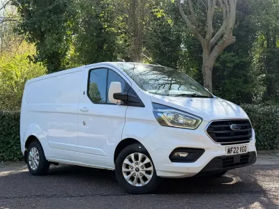Used Ford Transit Custom Limited 130 HP (95 kW) 2022 White Van