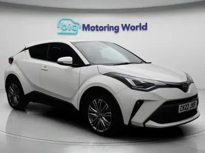 Used Toyota C-HR 122 HP (89 kW) 2022 White SUV