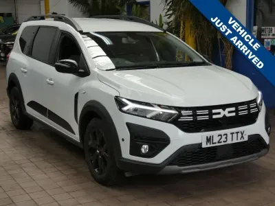 Used Dacia Jogger Extreme 110 HP (80 kW) 2023 White MPV