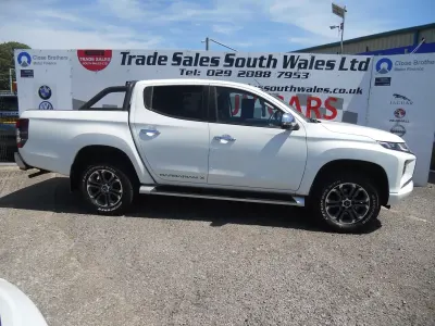 Used Mitsubishi L200 150 HP (110 kW) 2020 White Pickup