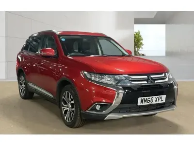 Used Mitsubishi Outlander 147 HP (108 kW) 2017 Red SUV