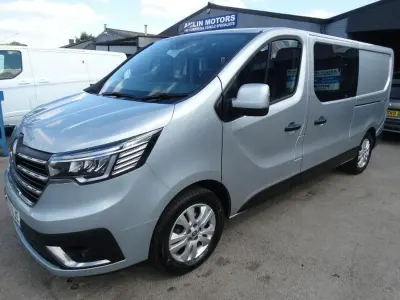 Used Renault Trafic 2023 Grey MPV