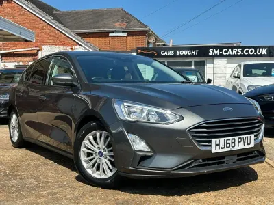 Käytetty Ford Focus Titanium 2018 Harmaa Viistoperä