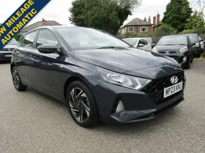 Used Hyundai i20 SE 100 HP (73 kW) 2023 Grey Hatchback