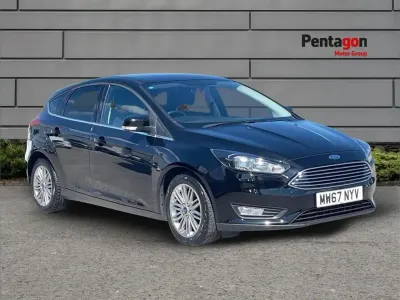 Used Ford Focus Zetec 123 HP (90 kW) 2017 Black Hatchback